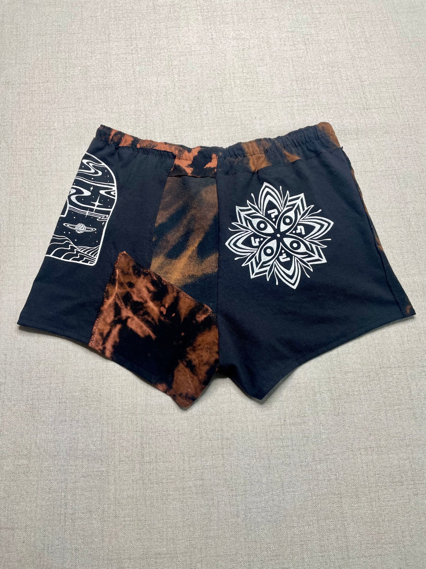 Patchwork Shorts - 28” Elastic - Short S/M