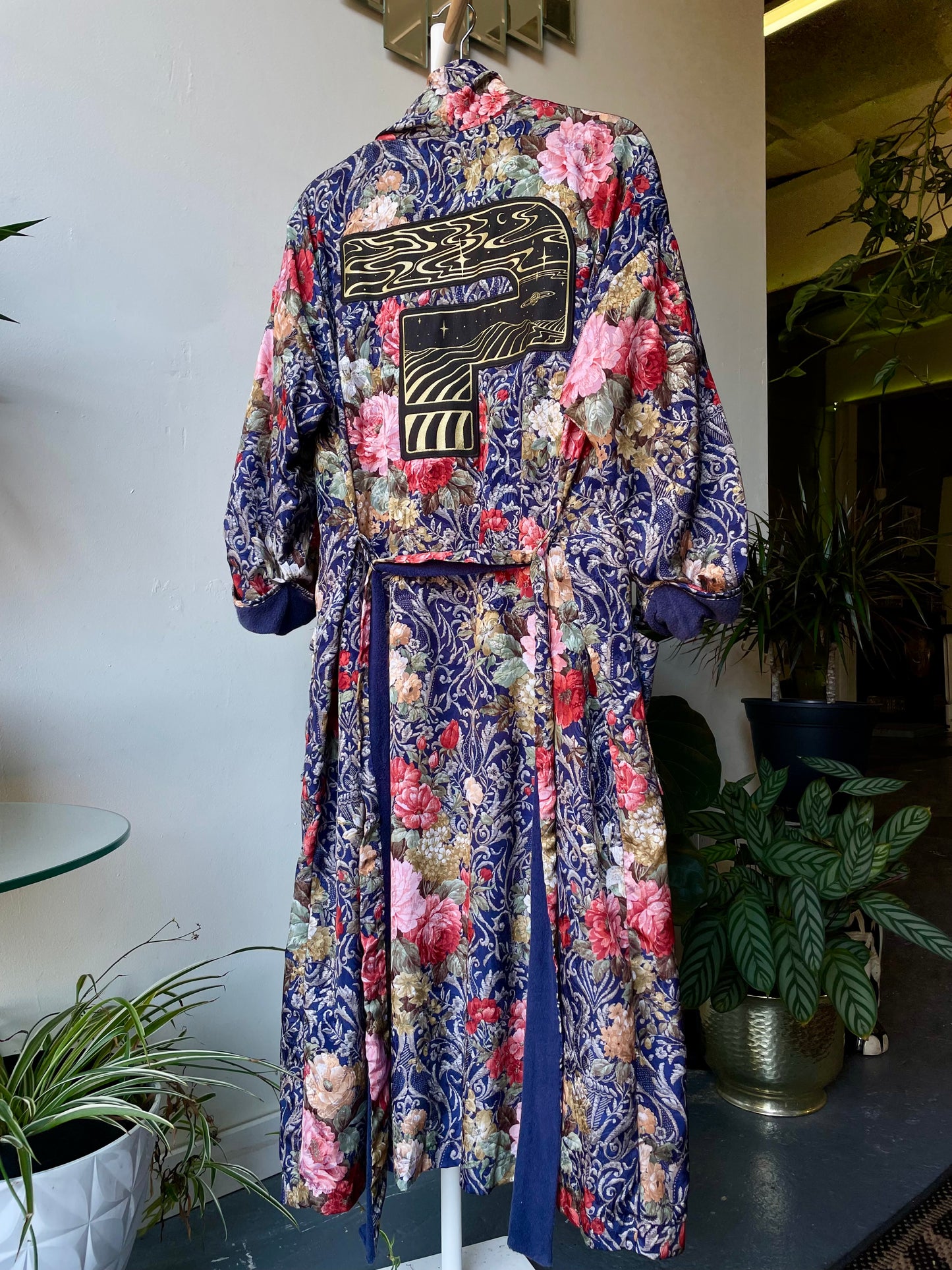 Vintage Tipper Question Mark Robe