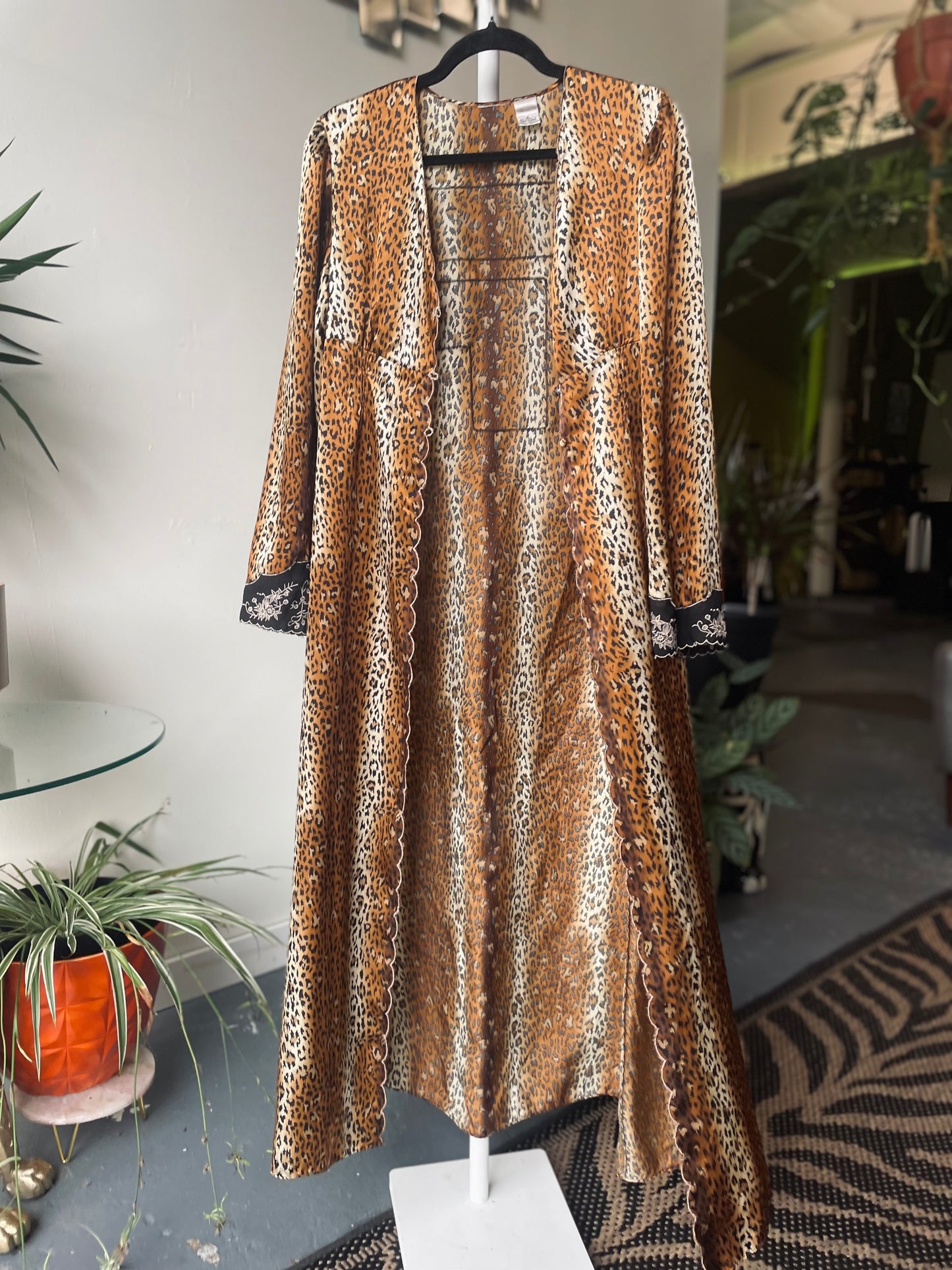 Tipper Vintage Robe Medium