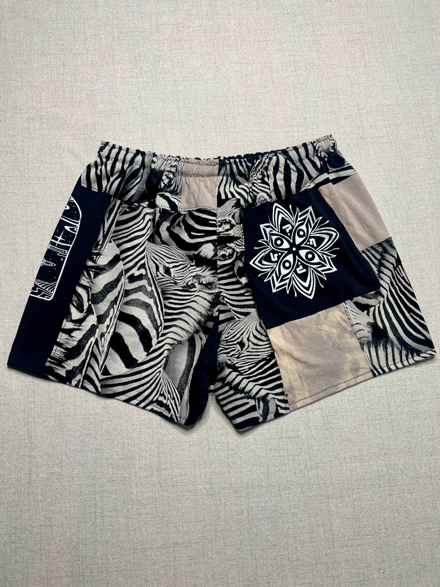 Patchwork Shorts - 30” Elastic - Short