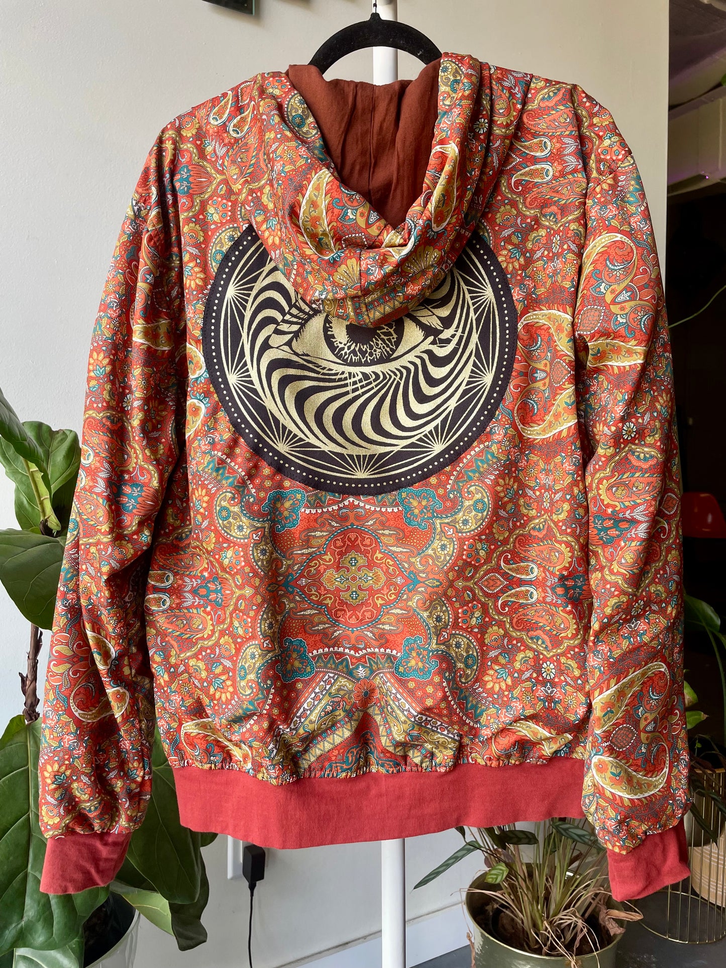 Eyeball Windbreaker Large