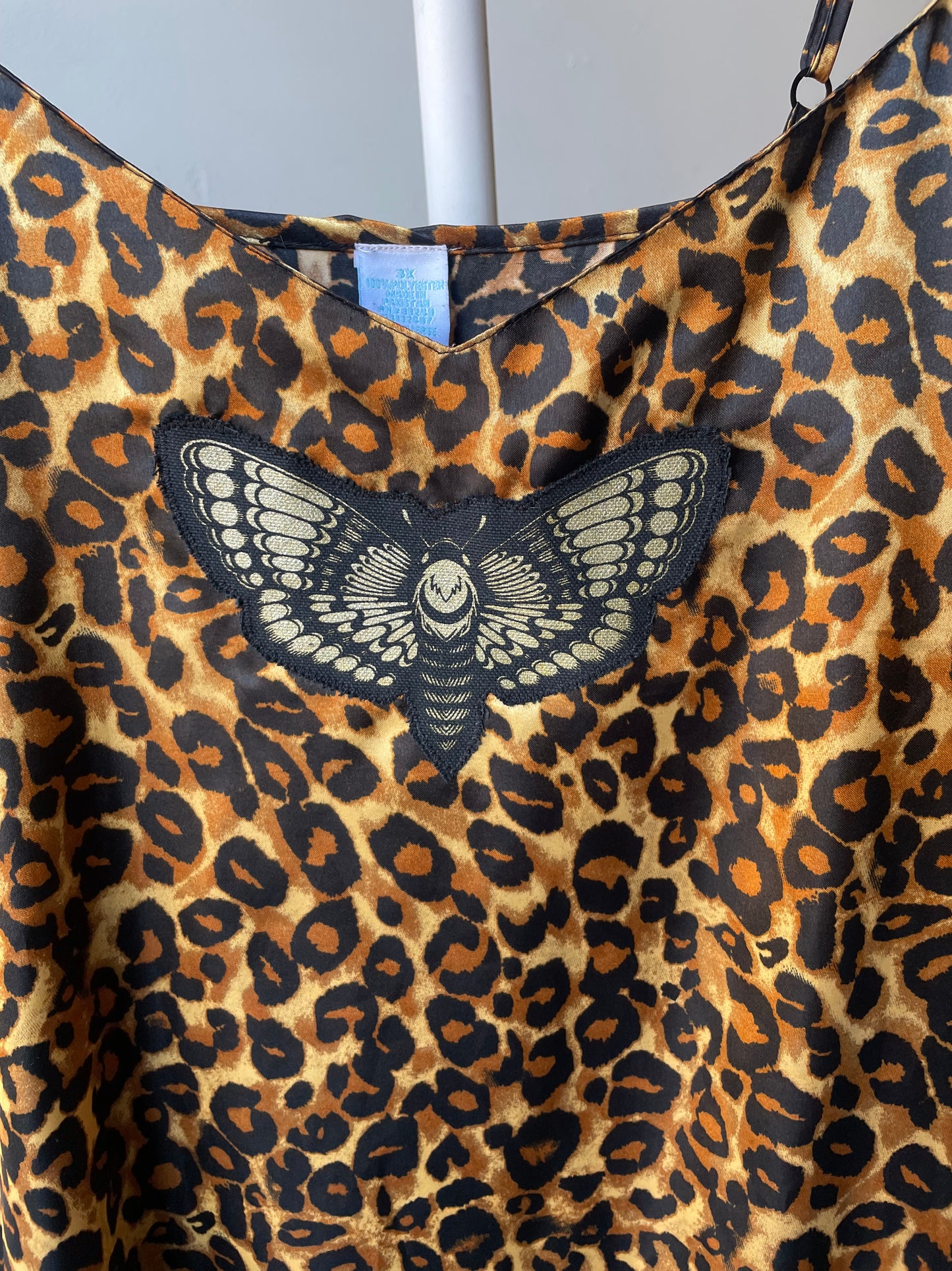 Leopard Moth Slip