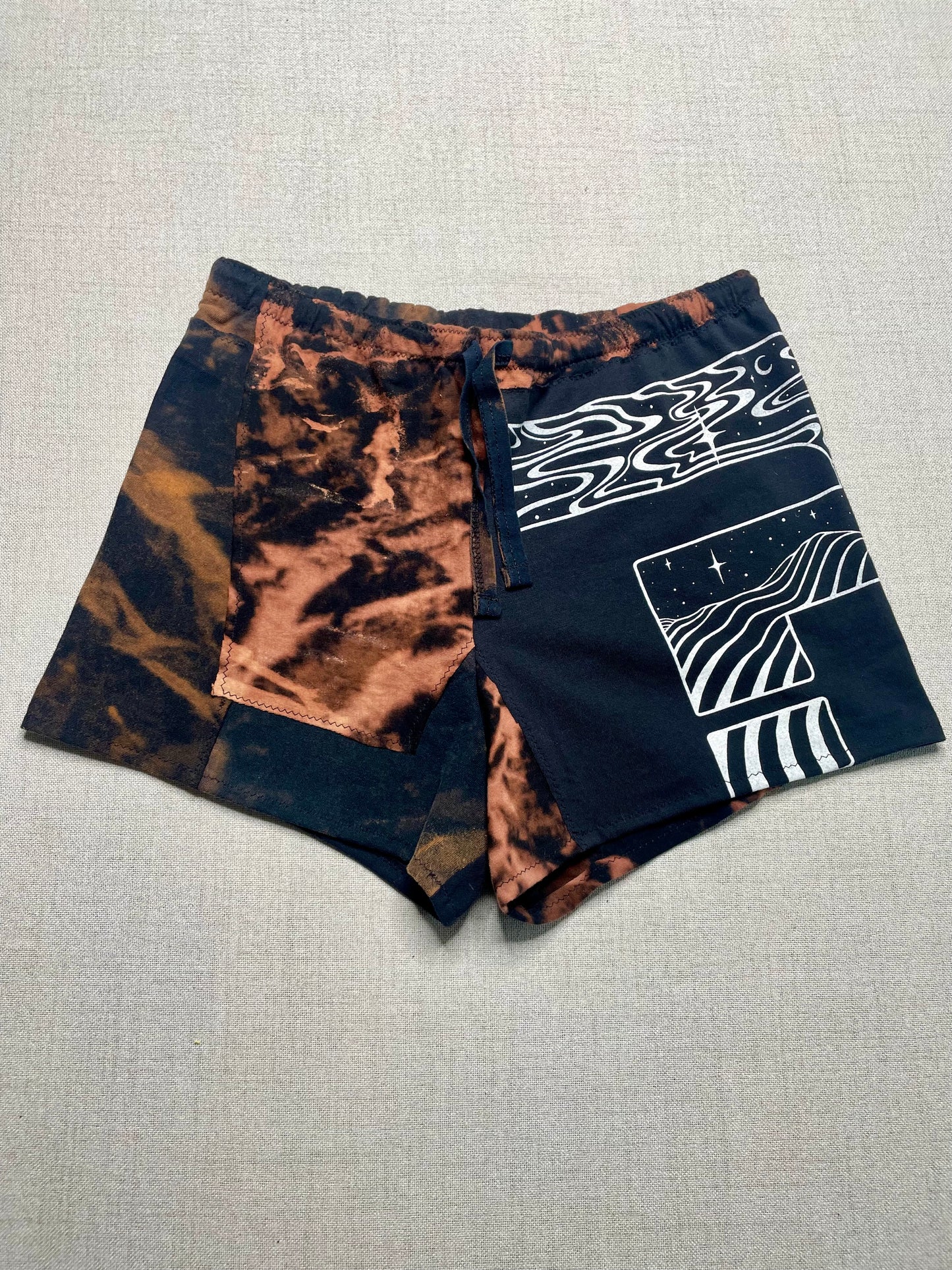 Patchwork Shorts - 28” Elastic - Short S/M