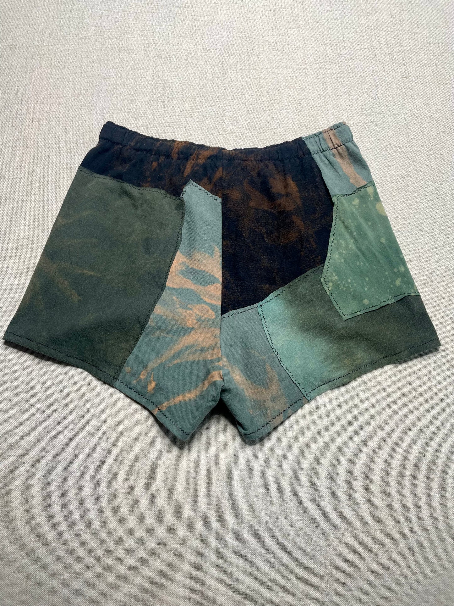 Patchwork Shorts - 28” Elastic - Short S/M