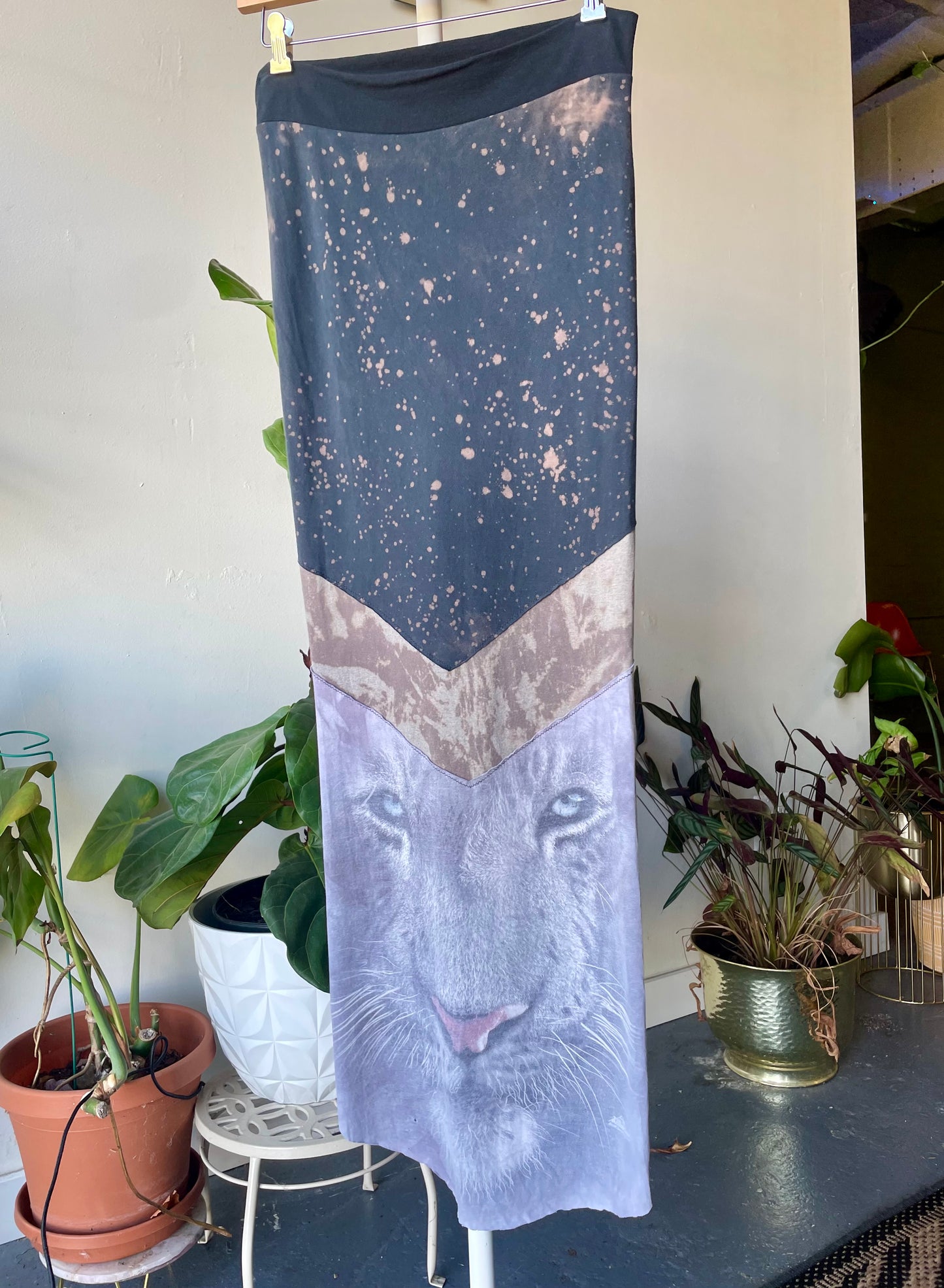 Tiger Skirt Large
