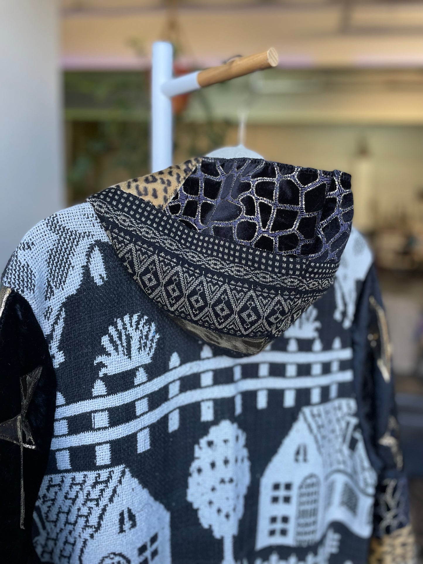 Tapestry Blanket Coat XL