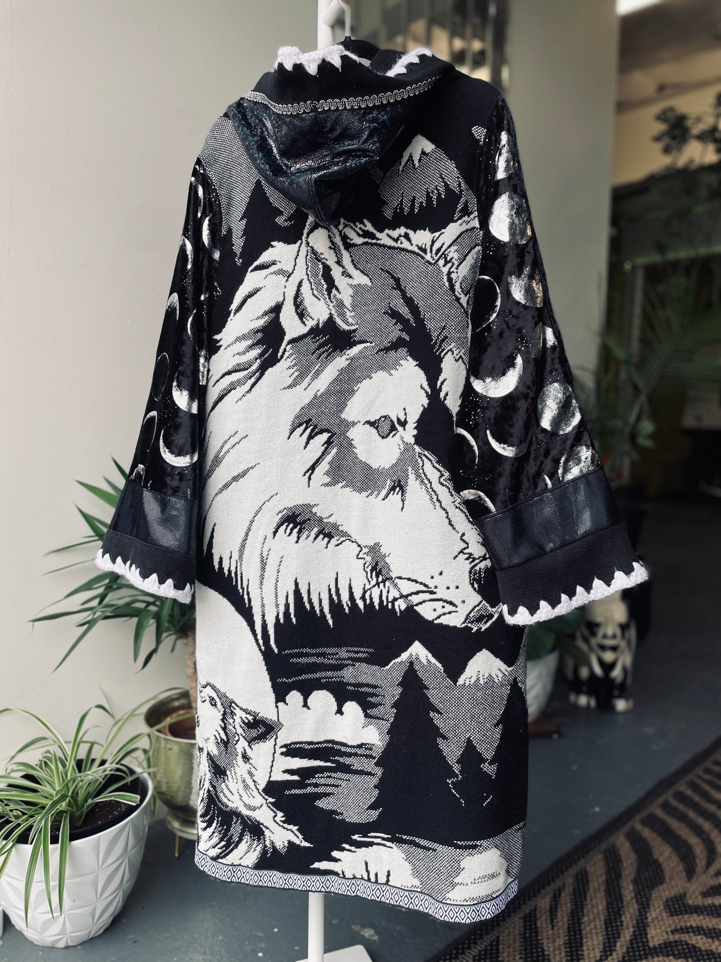 Wolf Coat 3x