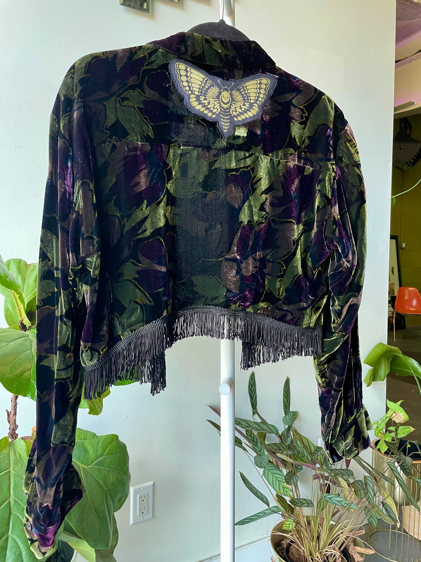 Moth Fringe Crop S