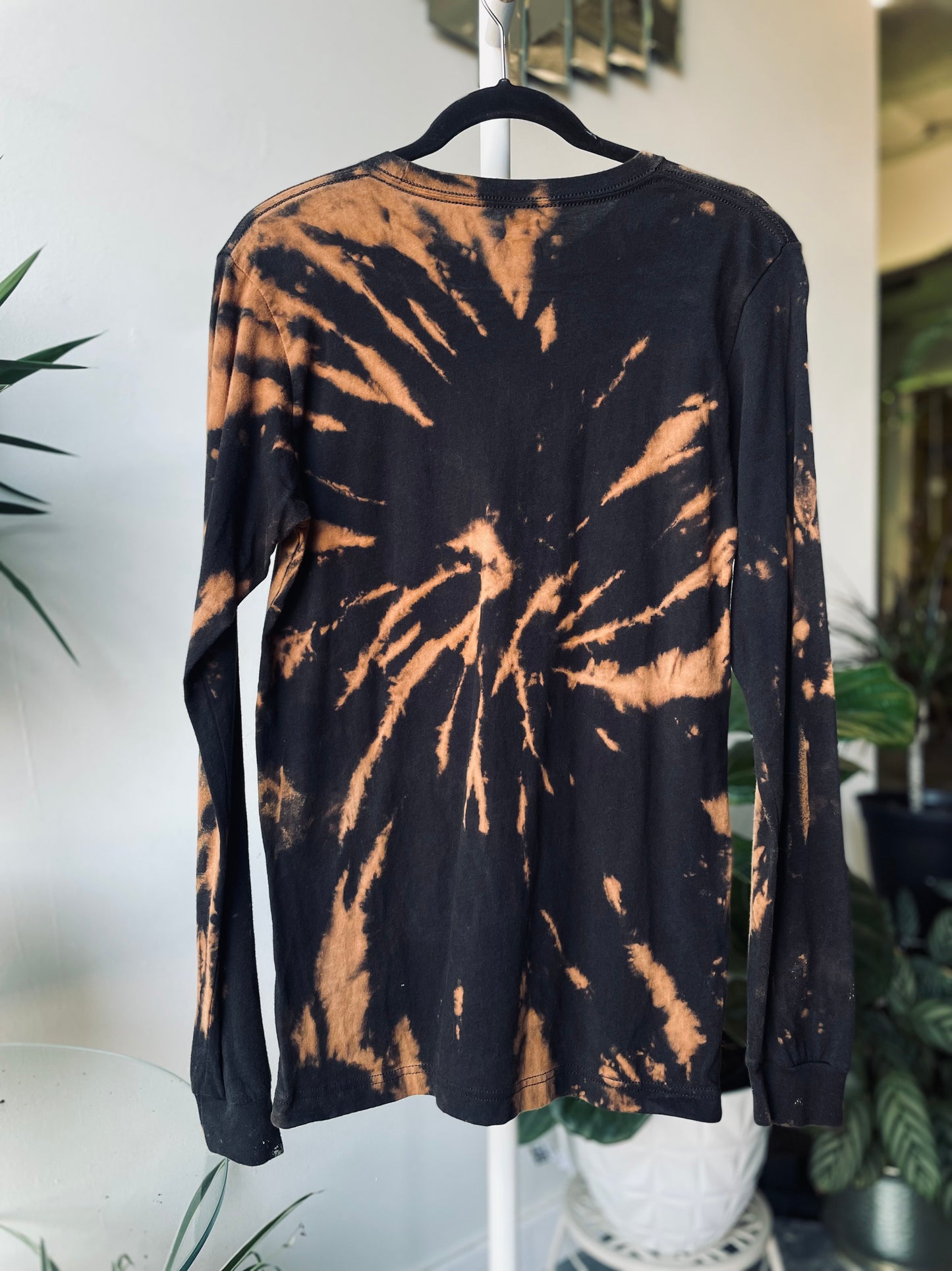 Jaguar Long Sleeve Bleach Tee Medium