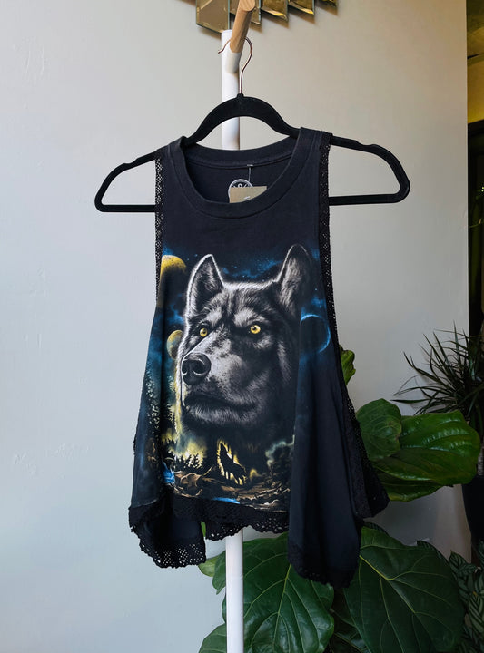 Wolf Vintage Lace Crop 2x